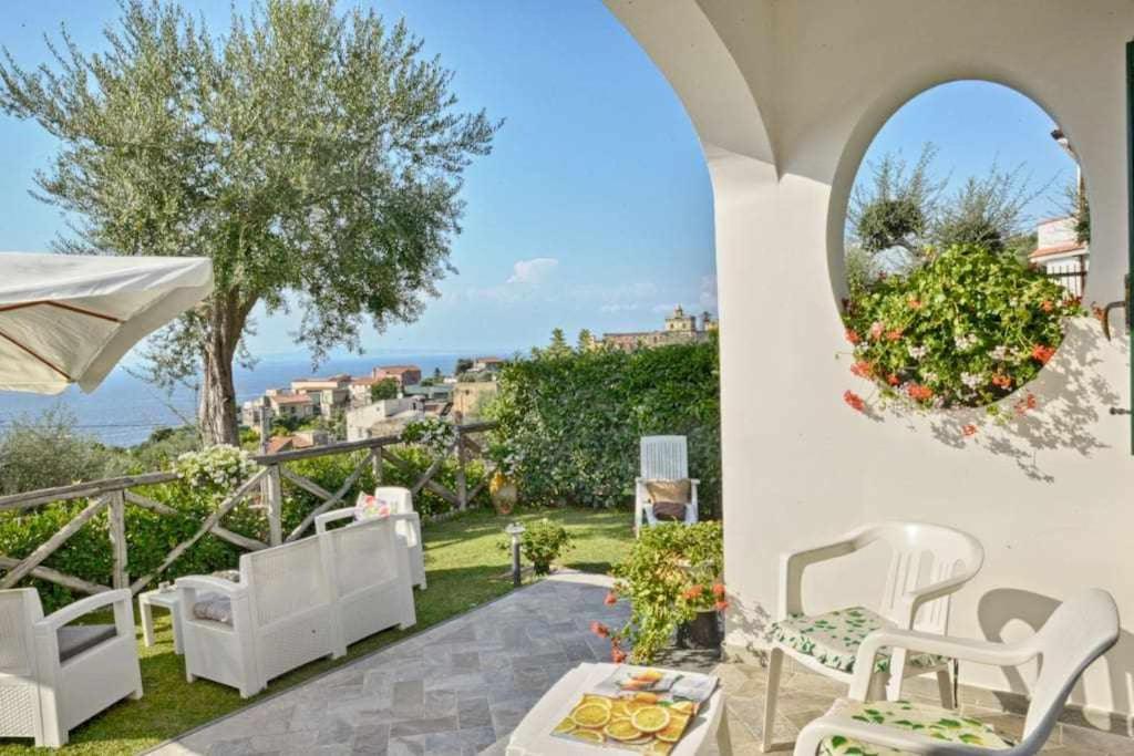 Villa Il Sogno Di Zia Ada Massa Lubrense Exterior foto