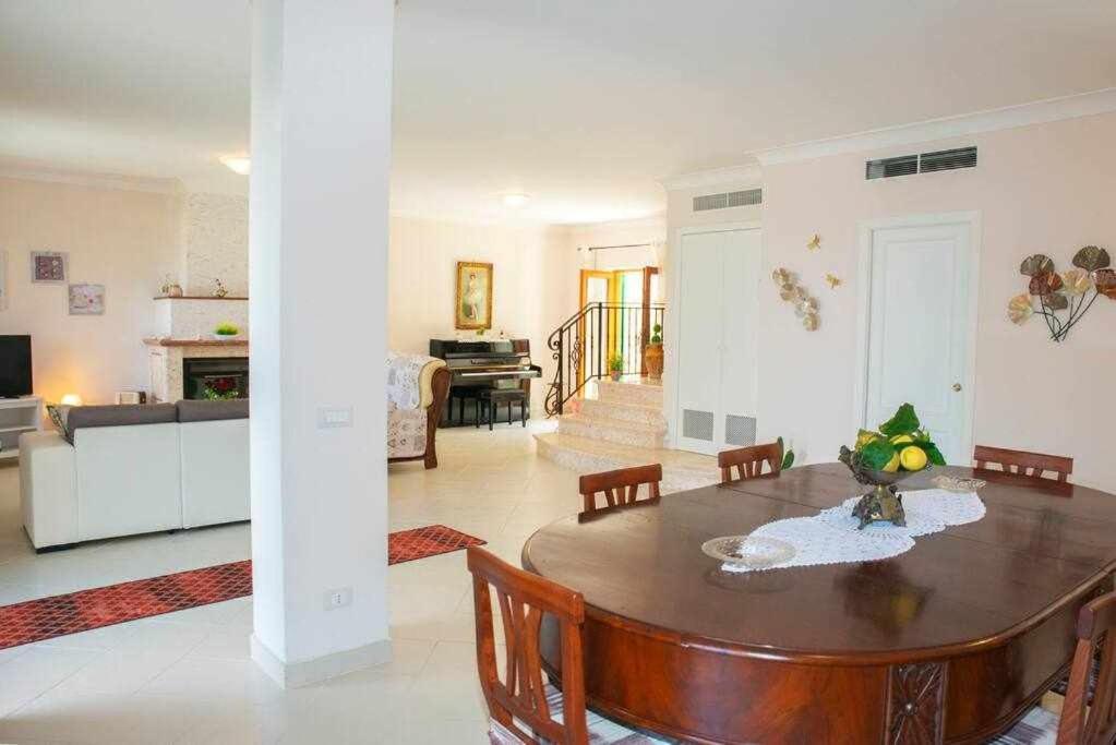 Villa Il Sogno Di Zia Ada Massa Lubrense Exterior foto